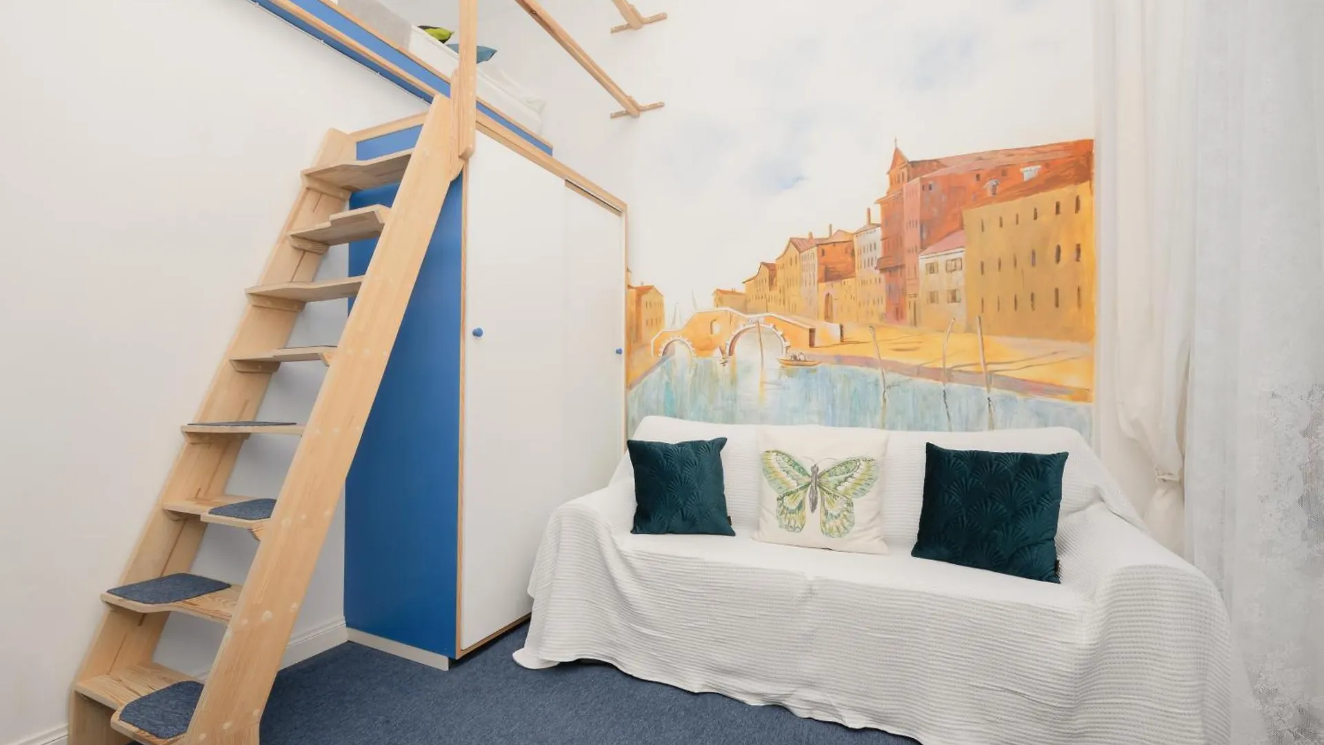 Spacious Apartment In The Warsaw City Center By Rent Like Home Poland