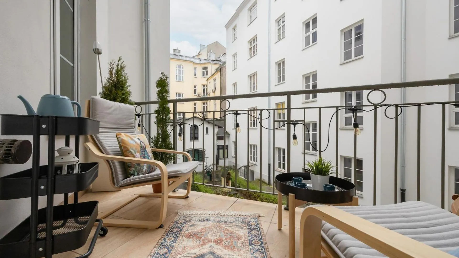 Spacious Apartment In The Warsaw City Center By Rent Like Home